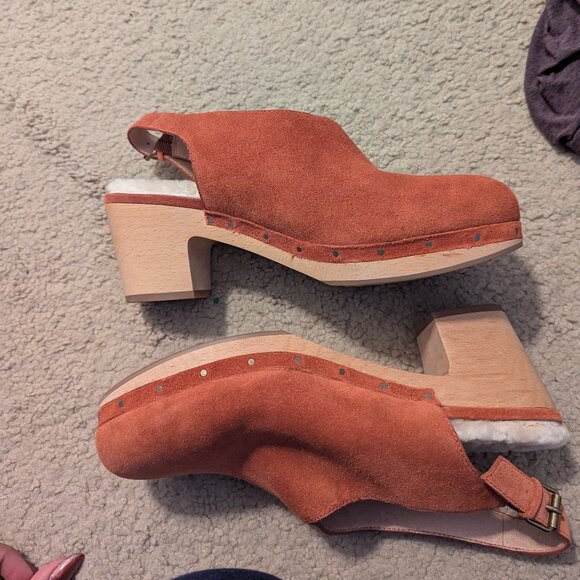 Madewell Clogs - Picture 1 of 4